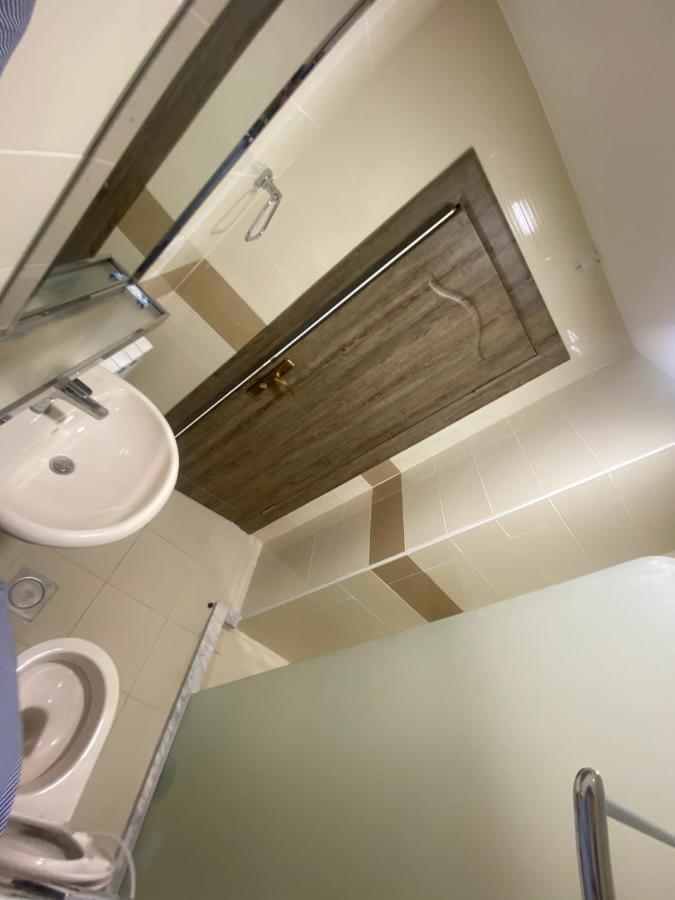 Hotel Al-Mujeb Karak Esterno foto