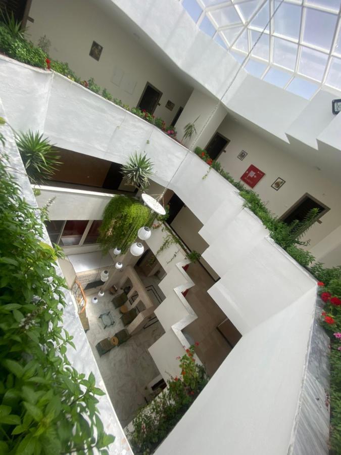 Hotel Al-Mujeb Karak Esterno foto
